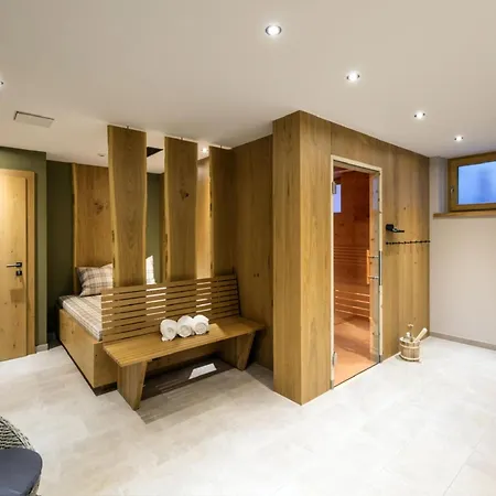 Iv Superior Apartment *